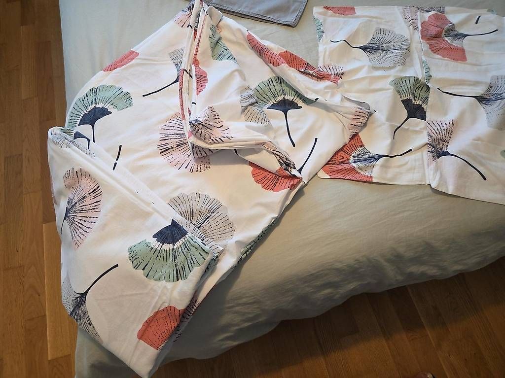 Lits: IKEA Bettwäsche Doppelbett  2 Sets – D'occasion à Wallisellen par led_dk26 4