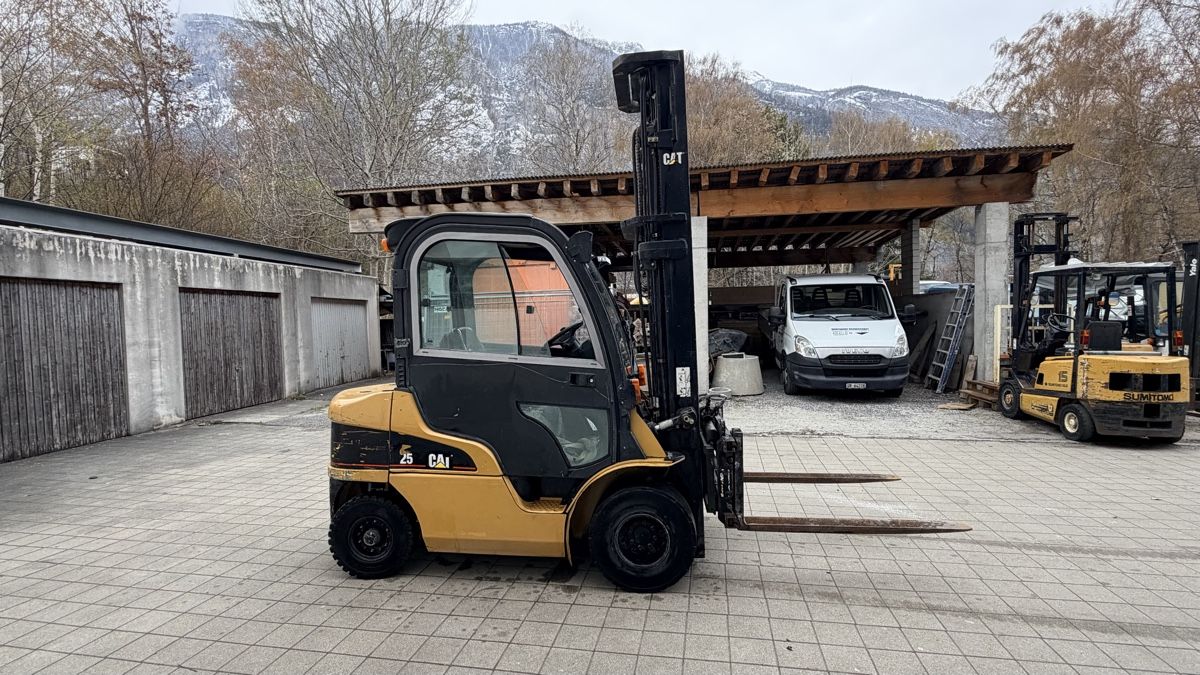 Caterpillar Carrelli elevatori e a forche: CAT Stapler DR25N Top! – Usato da Bonaduz venduto da A13_Automobile 2
