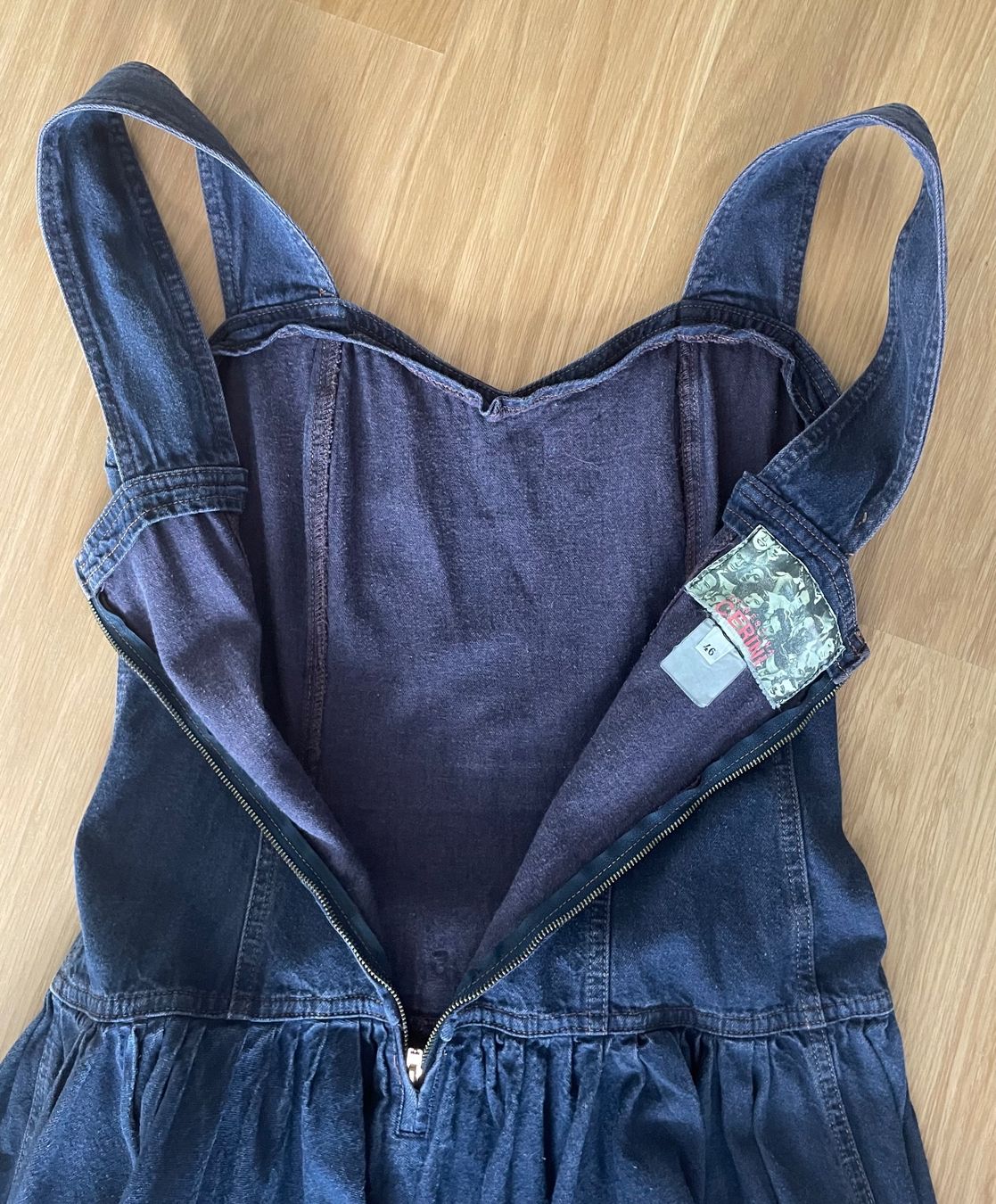 Vestiti: Denim Kleid mit Blumenrosetten – Usato da Kriens venduto da Mayang 2