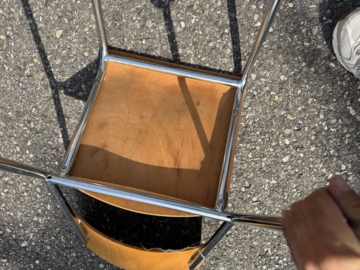 Stühle: 5 Vintage Stühle ab 1.-  – Gebraucht aus Grenchen von Design-Outlet 6