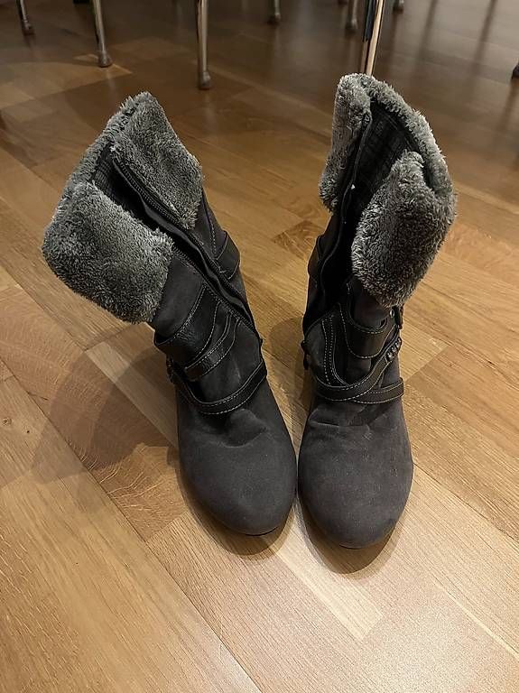 Scarpe da donna: Winterschuhe Grösse 40 – Usato da Kirchdorf BE venduto da burrm14 2