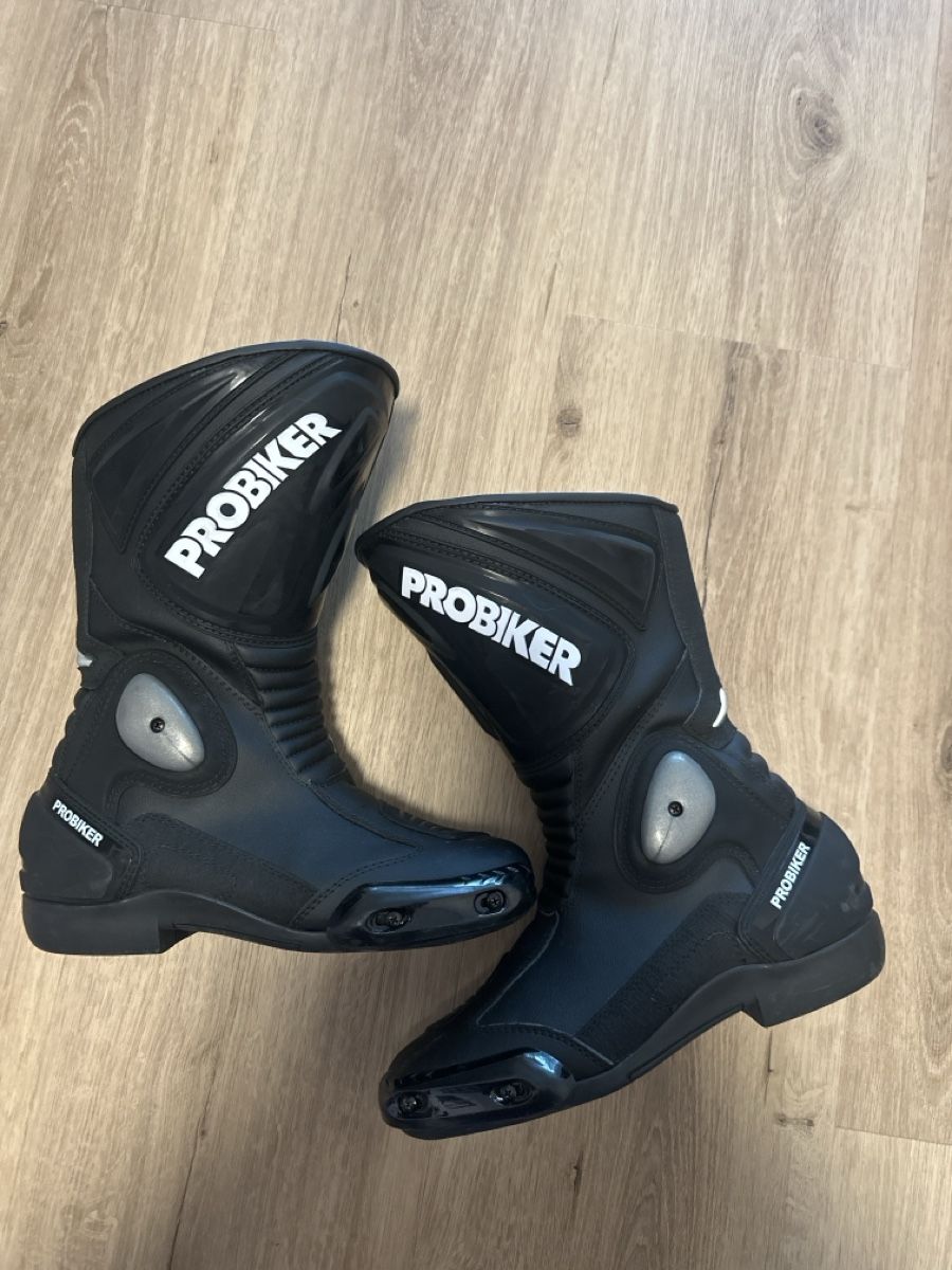 Scarpe da donna: Motorradstiefel – Usato da Aadorf venduto da a.racic 1