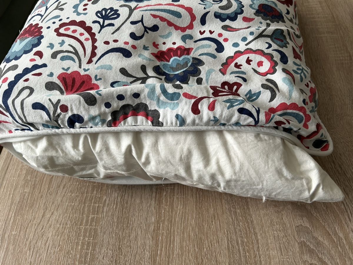 Ikea Cuscini: 4x Dekokissen 50x50cm – Usato da Ennenda venduto da mar_kz98 3