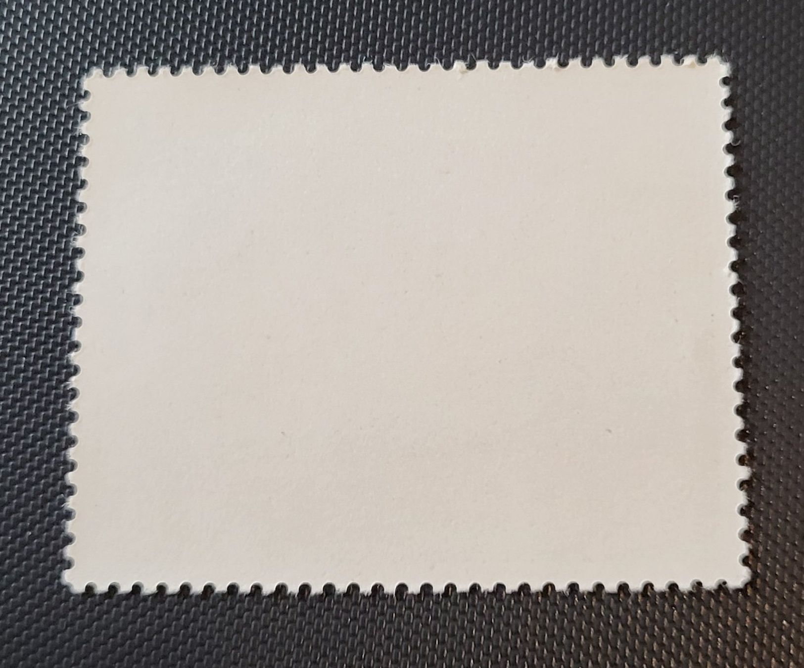 Tous les timbres: Kuwait 1977 briefmarke – D'occasion à St Gallen par Stampsalshobby 1