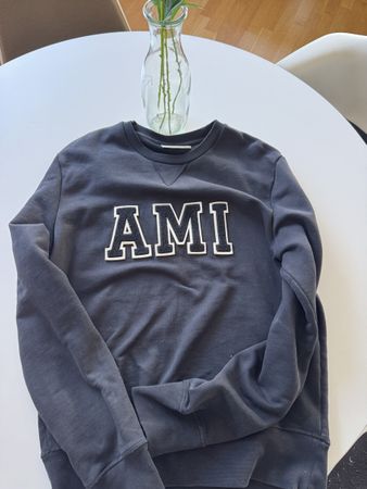 AMI Sweatshirt Gr. M Schwarz Top Zustand für den Herbst