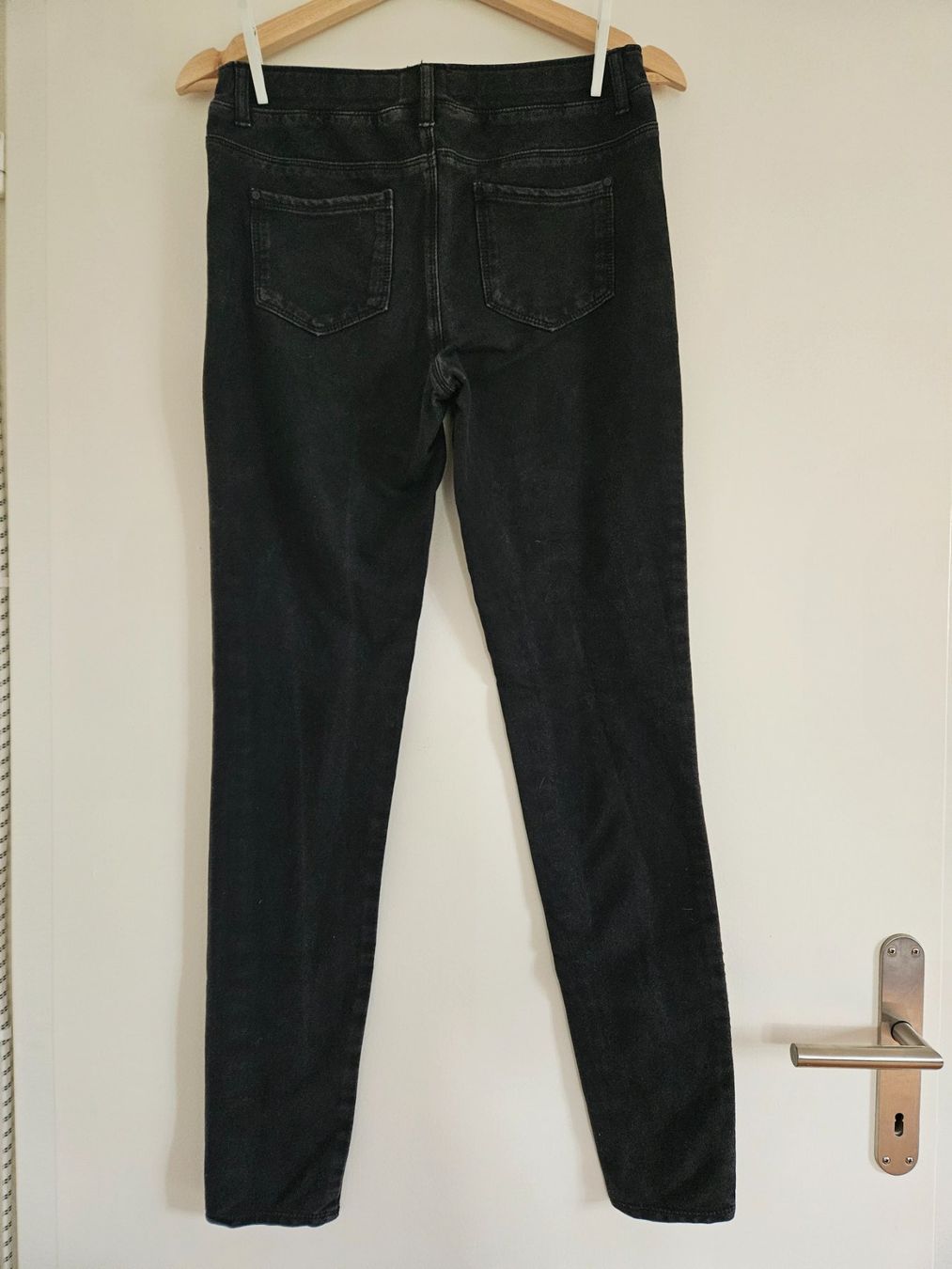 Pantaloni: Hose 170/176 mit Glitzerstreifen – Usato da Schaffhausen venduto da sabrina915 5