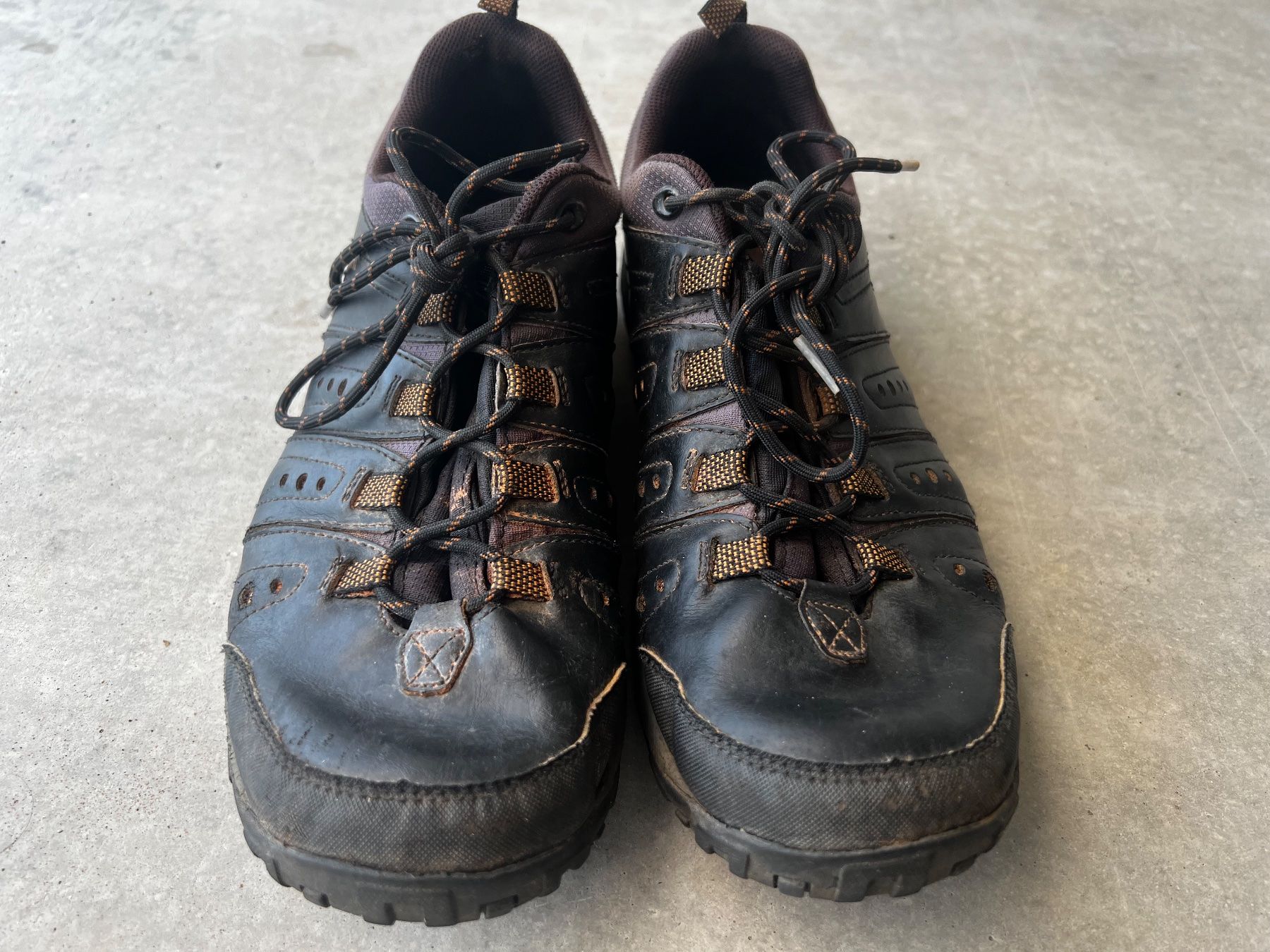 Columbia Chaussures hommes: Columbia Trekkingschuhe / Wanderschuhe – D'occasion à Lenzburg par impulsive-buyer