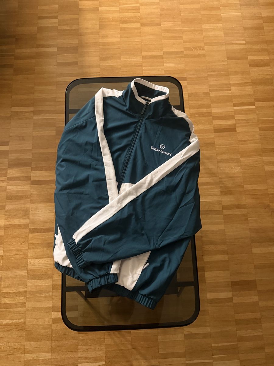 Vestes: Sergio Tacchini, Trainerjacke, Grösse M – D'occasion à Zürich par flexzhr