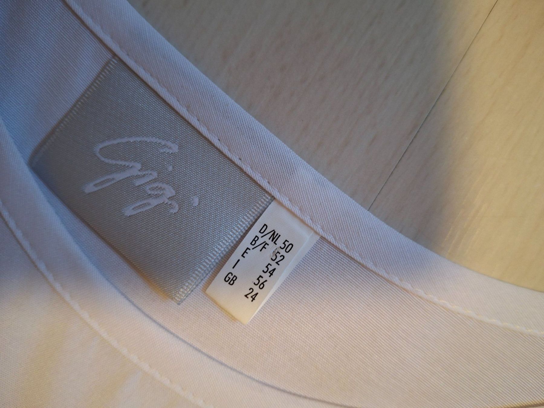 Top: Luftiges Gigi Oberteil, weiss, Gr. 50 – Nuovo (secondo la descrizione) da WALTERSWIL SO venduto da thb_ybm8 2