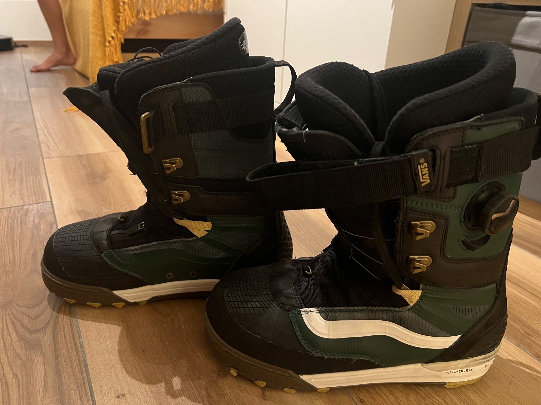 Vans Scarpe da uomo: Vans Infuse Snowboard boots gr 44.5 – Usato da Hinwil venduto da jua_t8vd 1