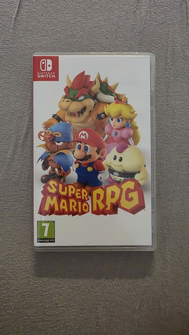 Nintendo Giochi: Jeu Super Mario RPG pour Nintendo Switch – Nuovo (secondo la descrizione) da Lausanne venduto da stacadel