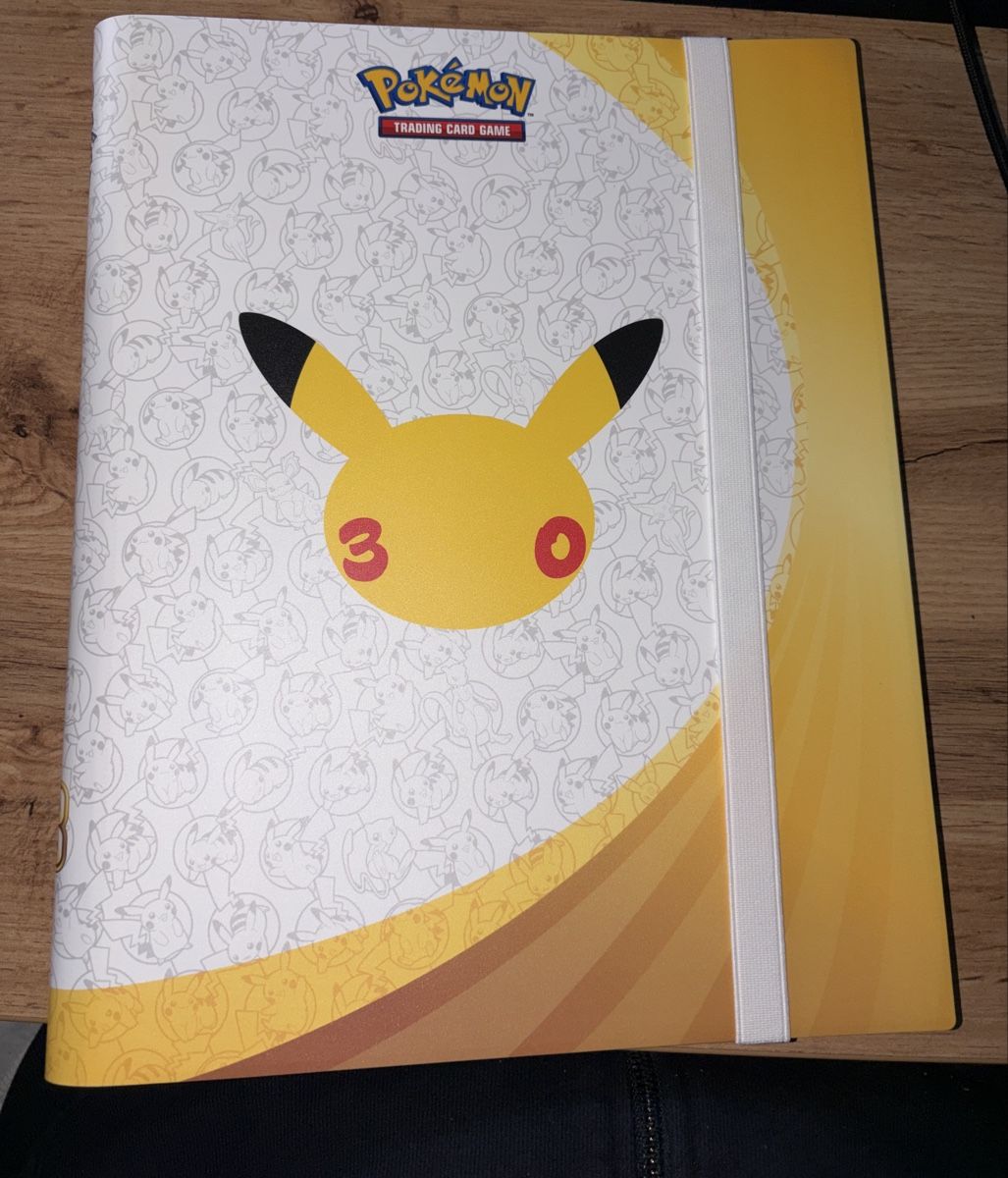Pokémon Carte collezionabili: Ab 1.- CHF 30th Celebrations Binder – Nuovo e nell'imballaggio originale da Cham venduto da genti147