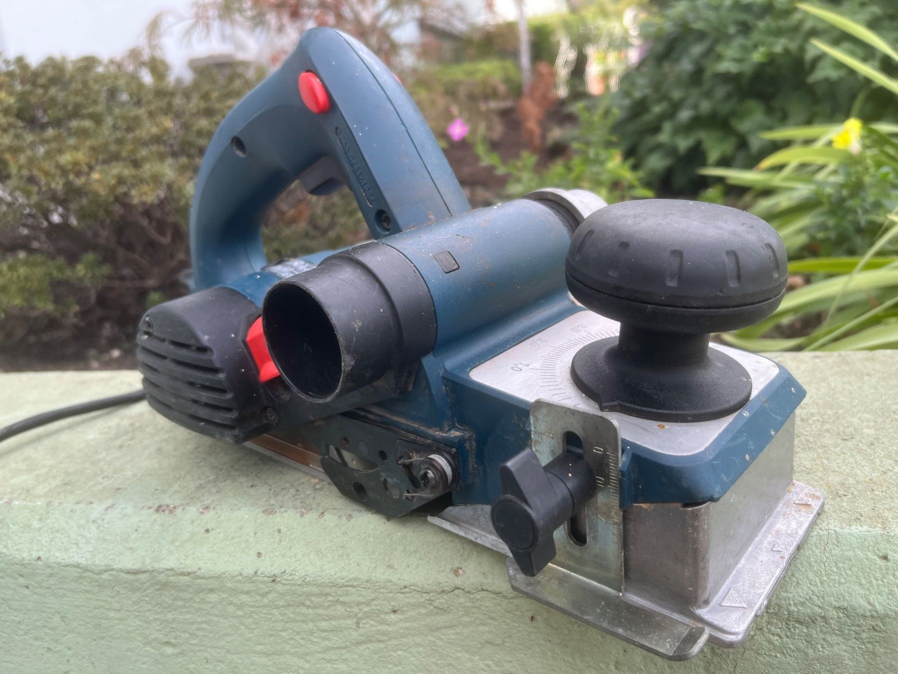 Alle Maschinen: BOSCH Einhandhobelmaschine GHO 40-82C – Gebraucht aus Magden von Hornet2 4