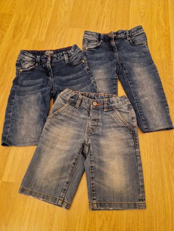 kurze Jeans / Hosen / Shorts 116 / 122