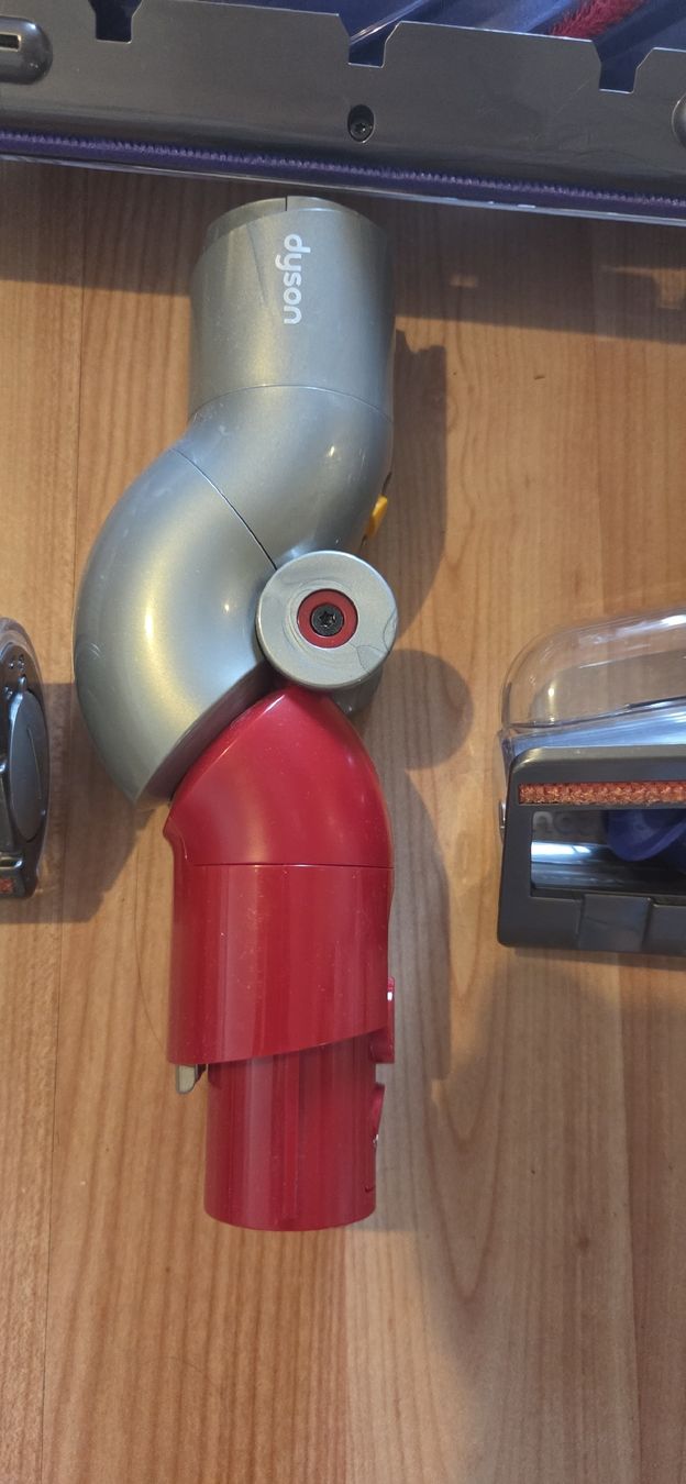 Dyson Aspirapolveri & Accessori: Dyson Fluffy Optic Bodendüse mit LED – Usato da Huttwil venduto da ser_gn9l 2