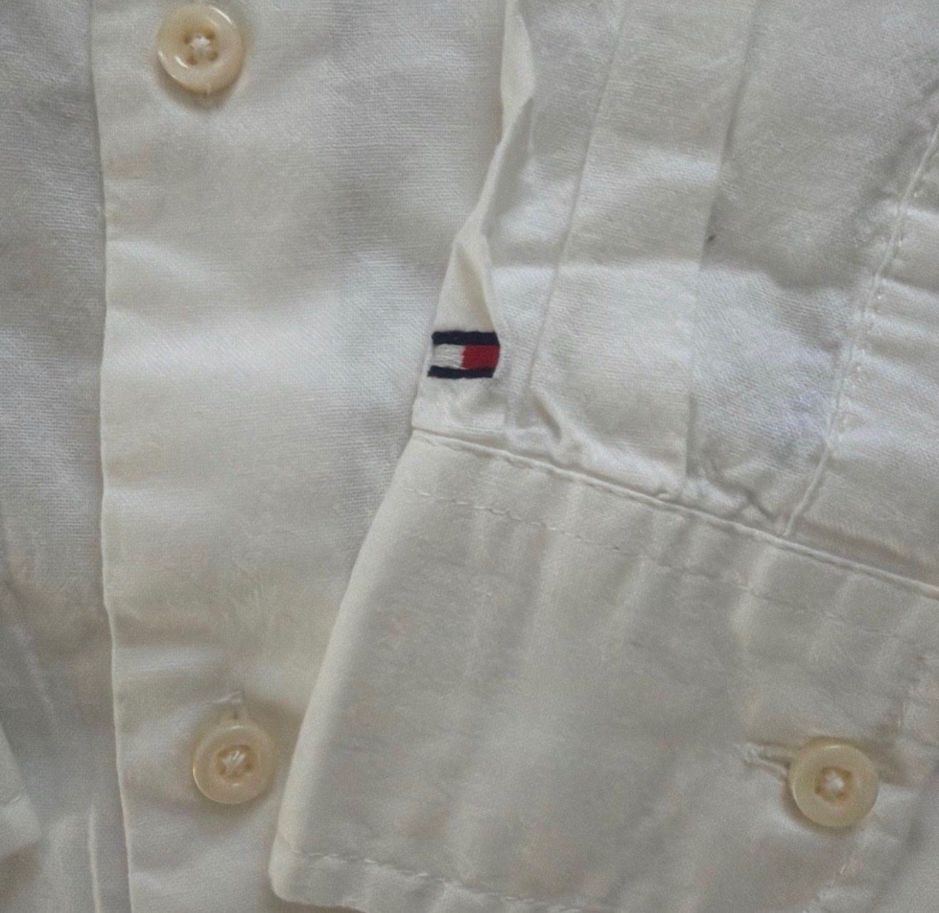 Tommy Hilfiger Hemden: Brandneues Tommy Hilfiger Hemd – Neu und originalverpackt aus Köniz von Kennii_11 2