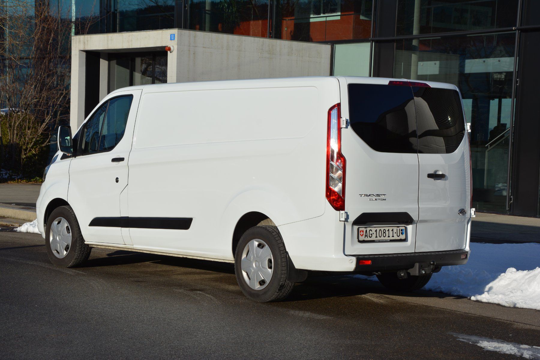 Ford Veicoli commerciali: FORD Transit Custom Van 300 L2H1 Trend A – Usato da Oberkulm venduto da Curiger-Automobile 4