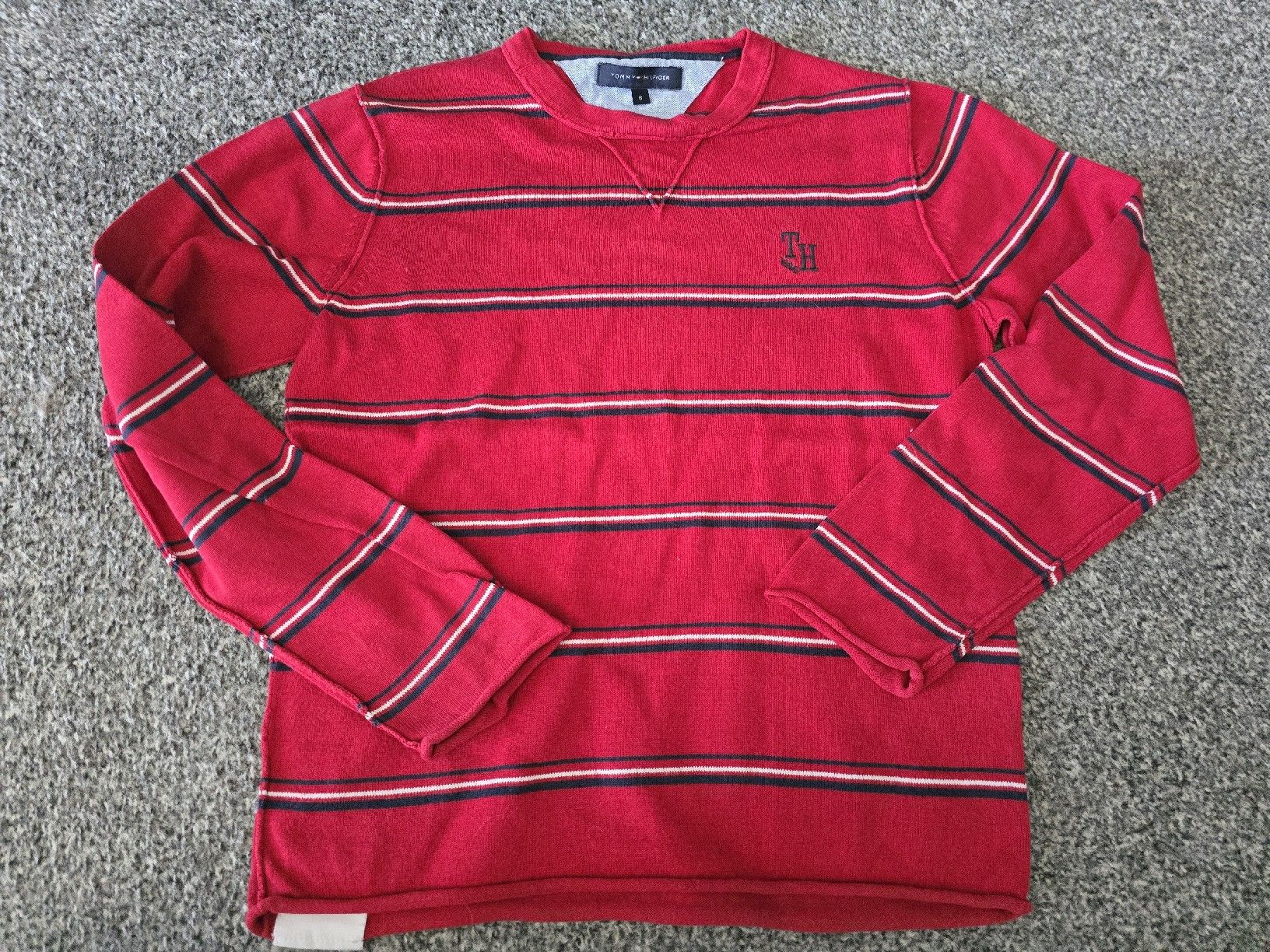 Tommy Hilfiger Maglioni & Felpe: Pullover Tommy Hilfiger rot gestreift Grösse 8 (122-128) – Usato da Unterentfelden venduto da Panda-87