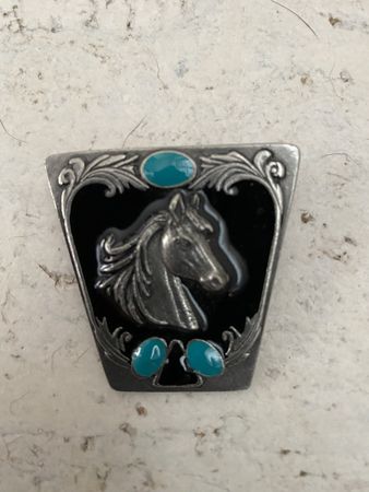 Bolo Tie - Pferd mit Türkisen Steine