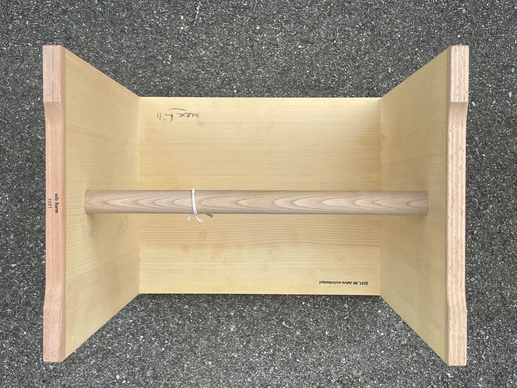 Hocker: Max Bill Ulmer Hocker Jubiläumsgabe – Gebraucht aus Zürich von starch.studio 4
