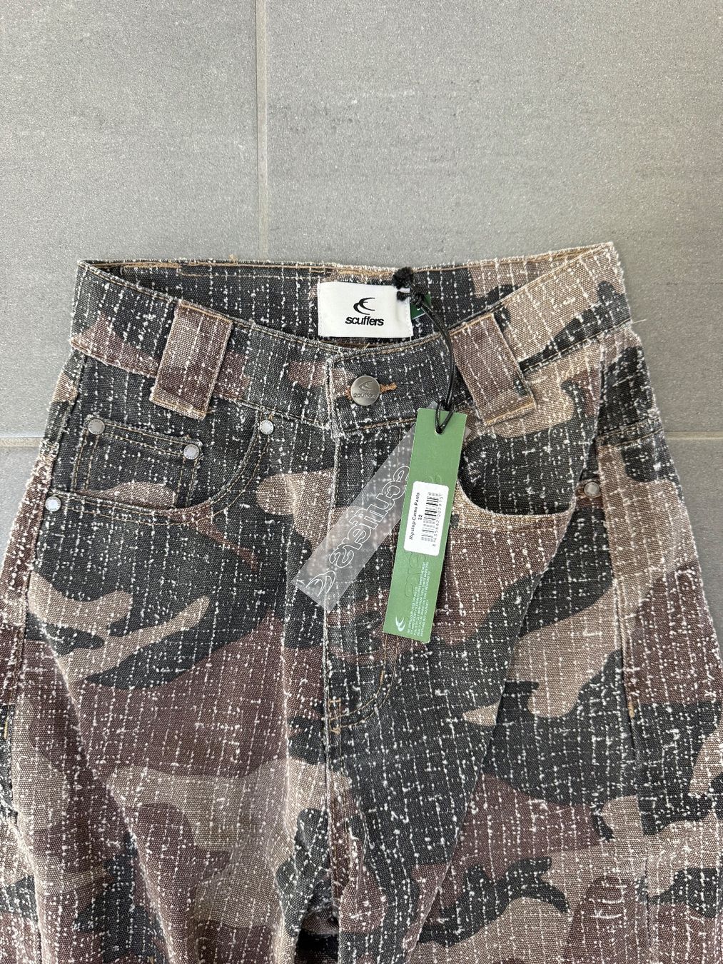 Pantalons: Scuffers hose camo – Neuf avec emballage d'origine à Wigoltingen par s.xnaa_ 4