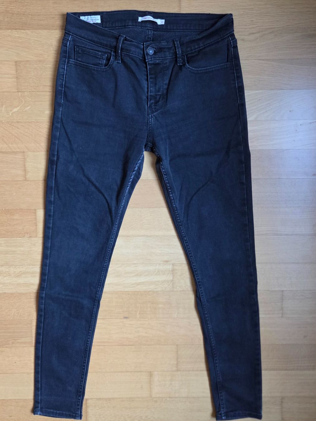 Levi's Jeans: Levi's Jeans 710, W31 L30 – Usato da Fislisbach venduto da Maieriisli25