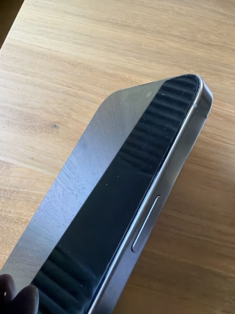 Apple Portables: Apple iPhone 16 Pro, 256GB, Titanium – D'occasion à Basel par marc_christen 1