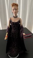Tonner Doll- Elegante Abendrobe in Aubergine! (54)