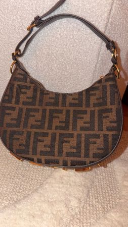 Fendi Baguette Schultertasche 
