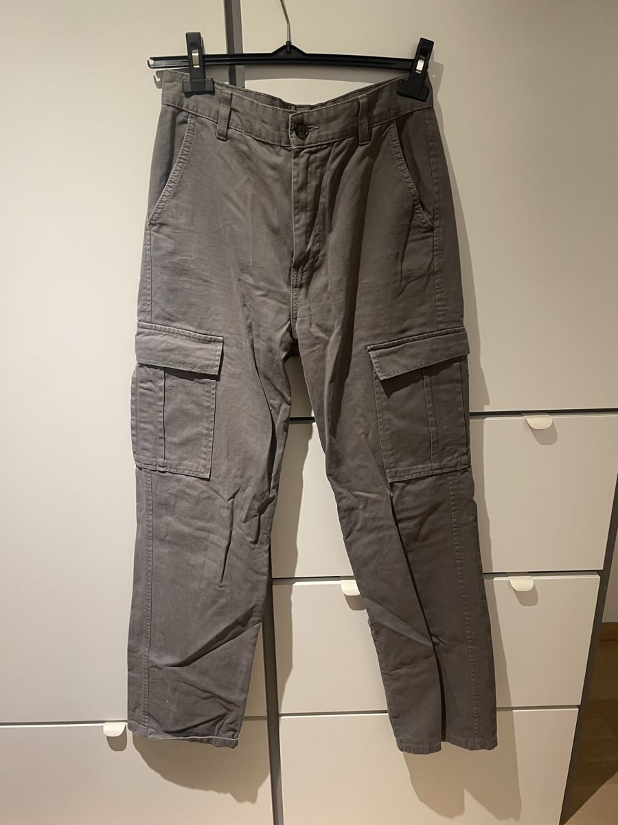 Stradivarius Jeans: Cargot Hosen – Neu (gemäss Beschreibung) aus Schüpfen von ani_gj8r