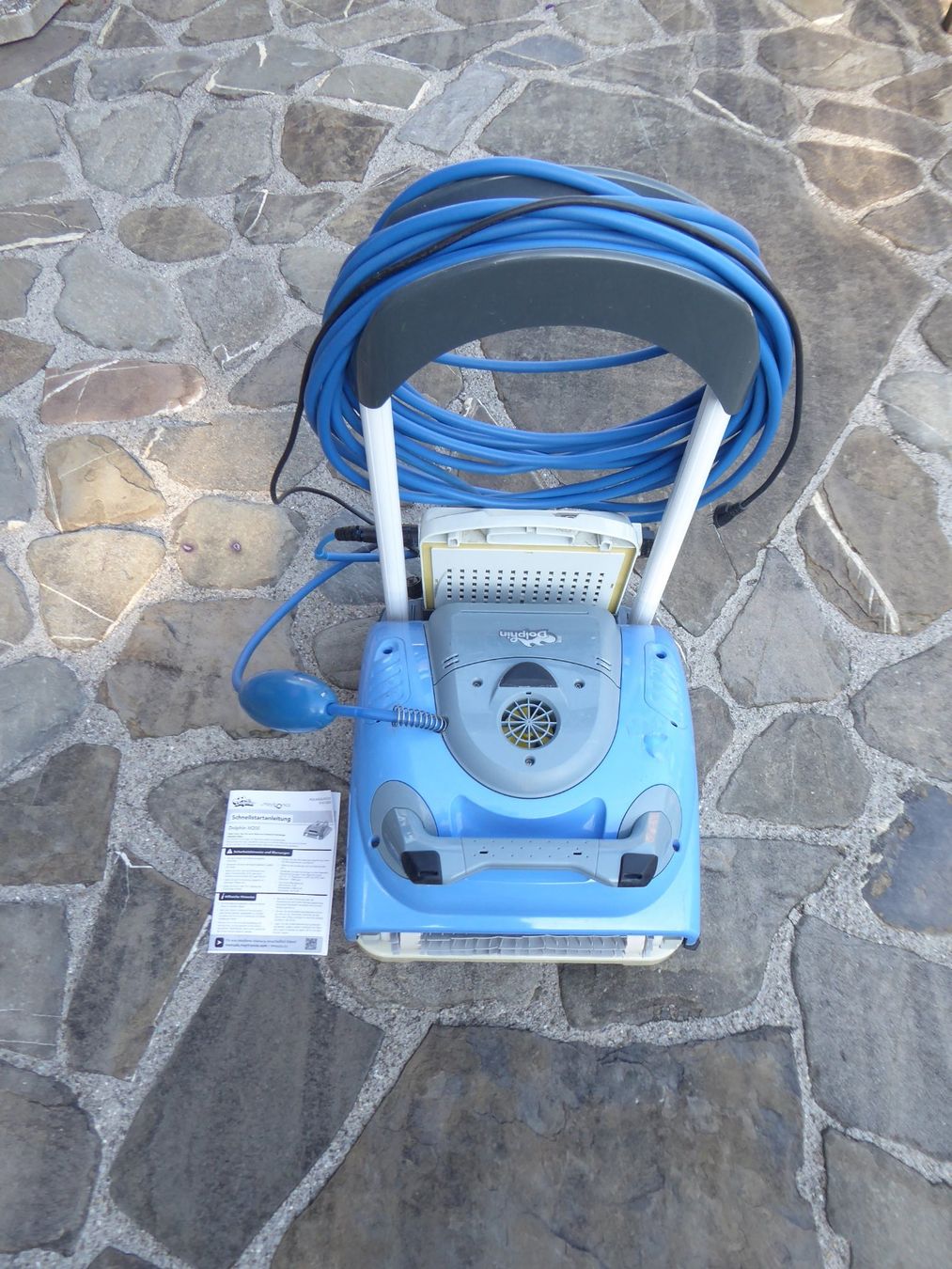 Dolphin Accessori per Piscine: Poolroboter Dolphin M200 – Usato da Saanen venduto da Chrisvg 1