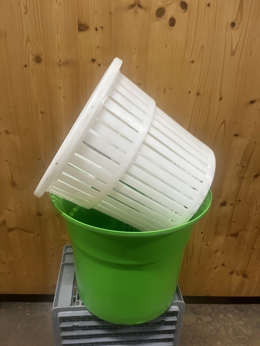 Küchengeräte: Gastro Salatschleuder ca 41 cm Durchmesser  – Gebraucht aus Dittingen von Cervolino77 3