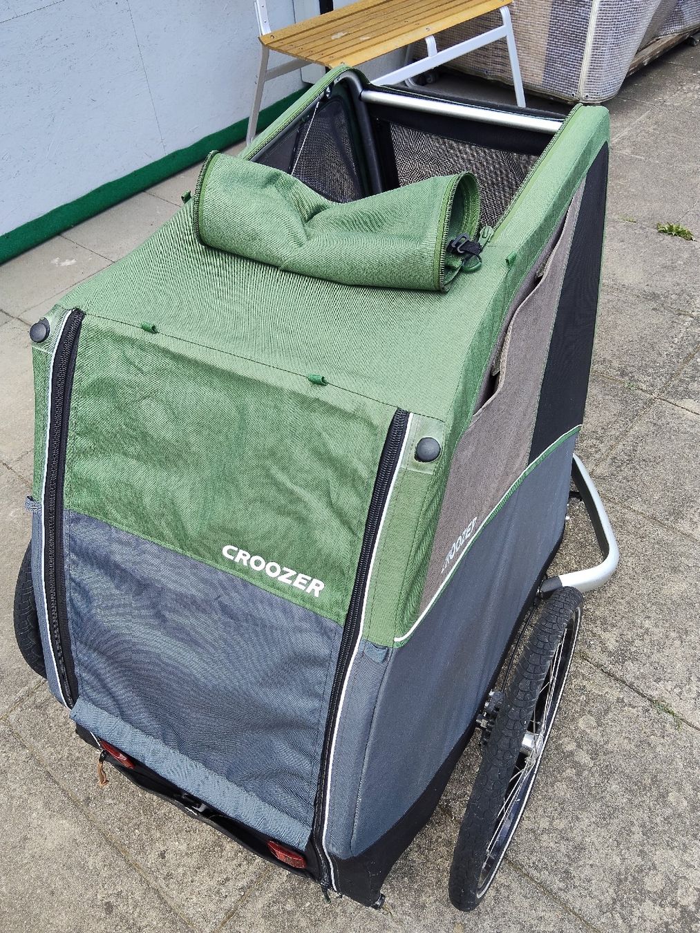 Croozer Rimorchi: croozer Hundeveloanhänger – Usato da Kulmerau venduto da Sendy 1