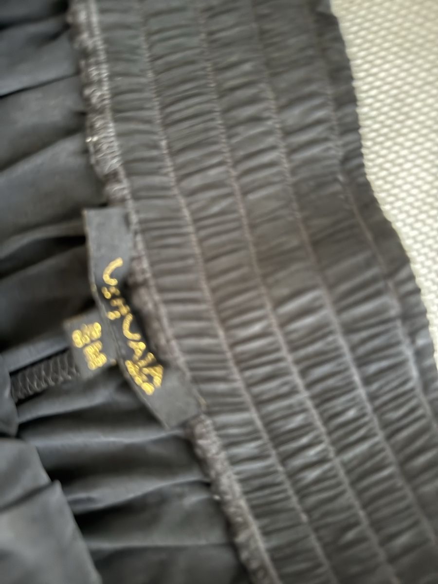Pantaloni: Cupro Usuahia Shorts/Gr.M – Usato da Zürich venduto da secondhandpassion 1