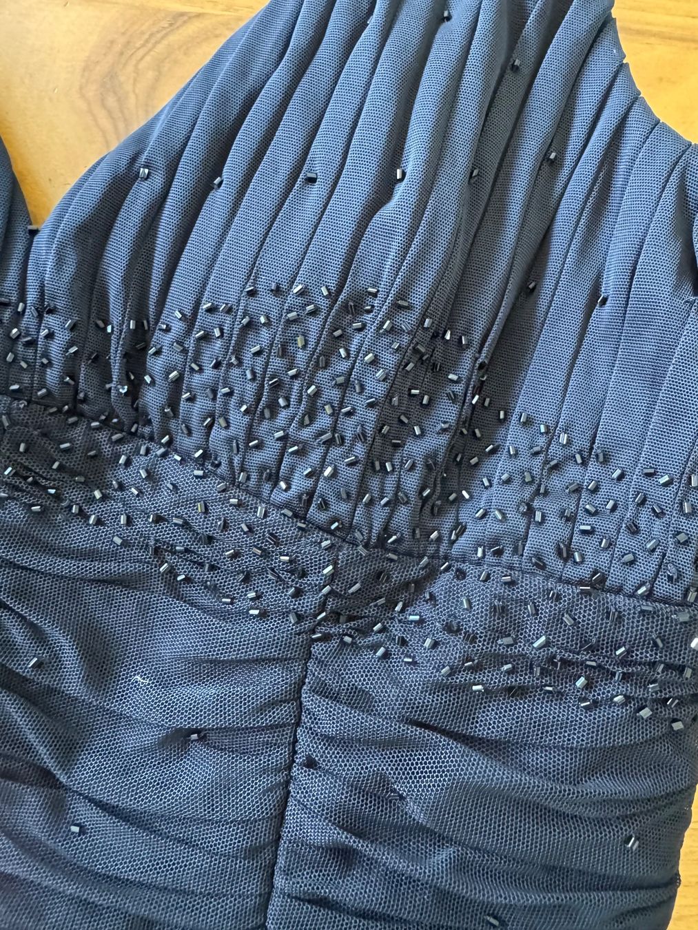 Top: JOSEPH RIBKOFF elegantes Top Perlen schwarz Gr. 38 – Usato da Meiringen venduto da luanik 1