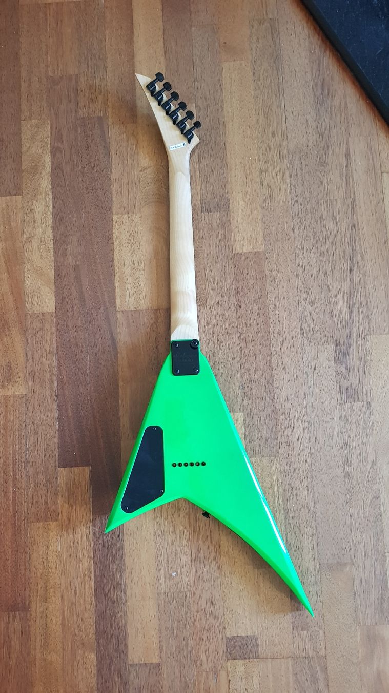 Jackson Strumenti musicali: Jackson JS1X RR Minion 3/4 – Usato da Felsberg venduto da CarpathianThrone420 1