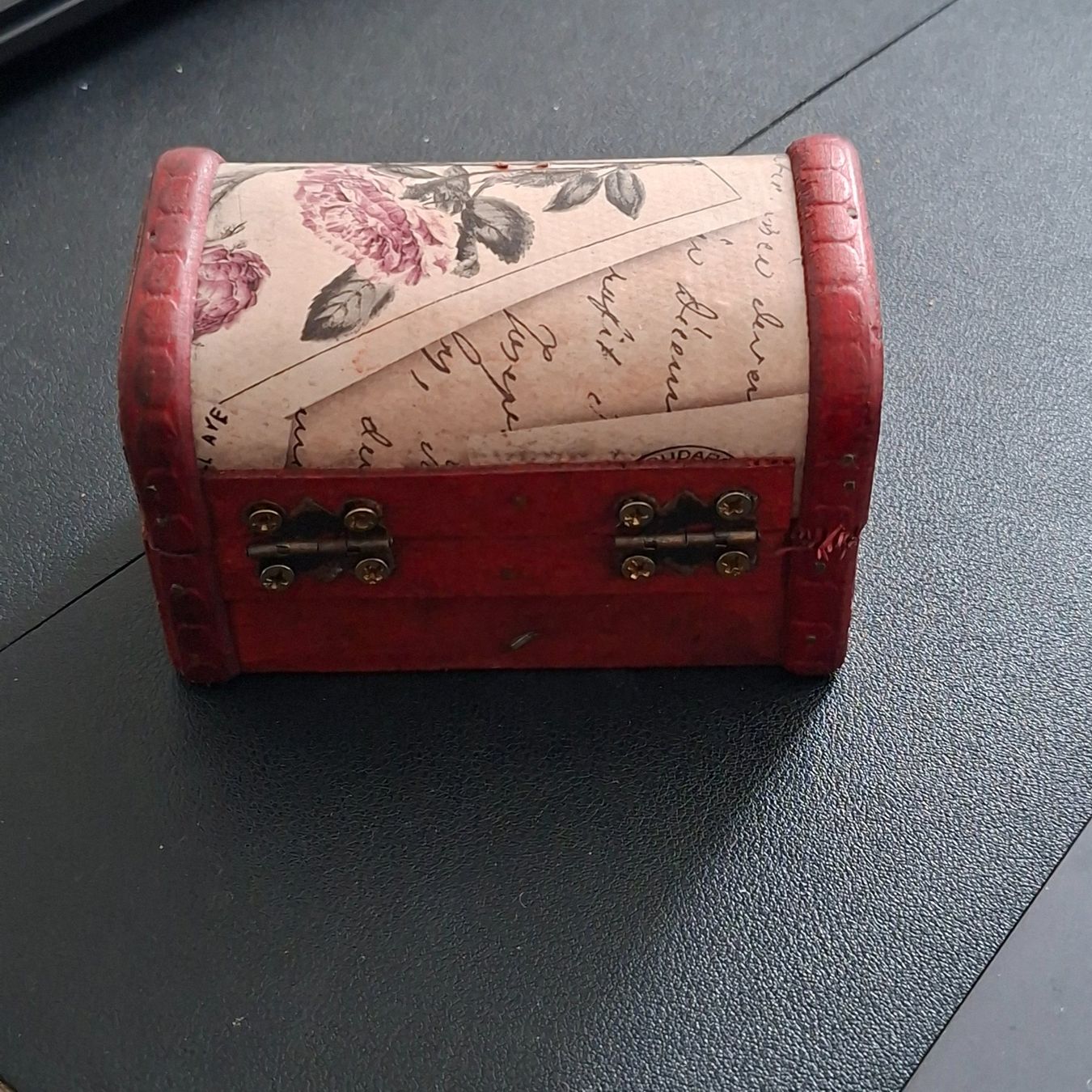 Cassapanche: Schöne Geschenk /Schmuck Kiste klein – Nuovo (secondo la descrizione) da Reinach AG venduto da nicki024 4
