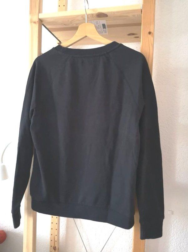Maglioni & Felpe: CHEAP MONDAY schlichter Pulli Gr. S schwarz – Usato da Münsingen venduto da Nik_und_Kat 1