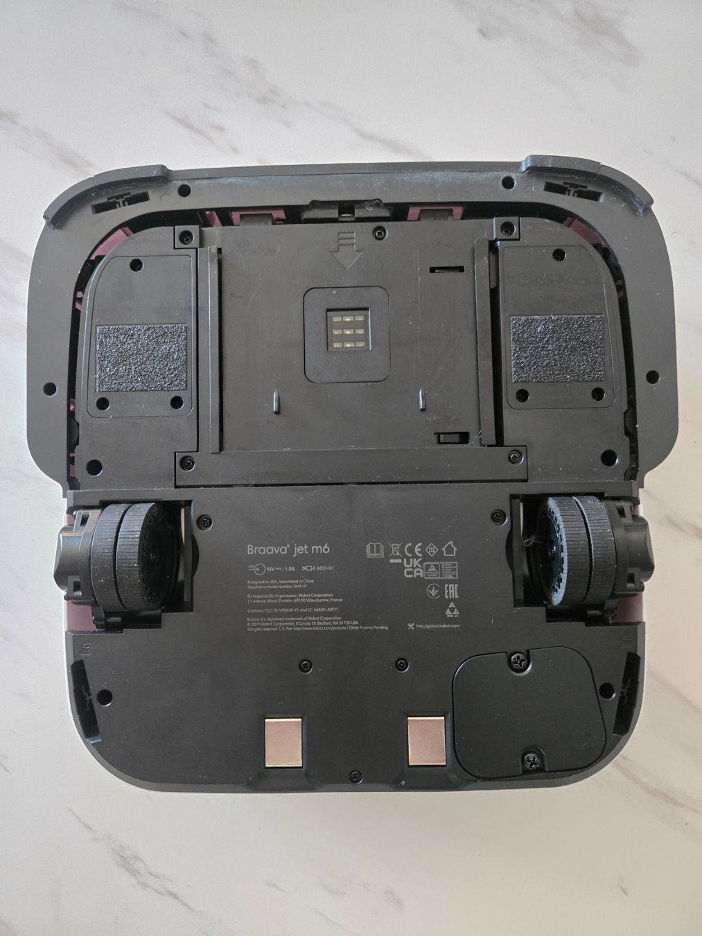 Tutte le macchine: Wischroboter  iRobot Braava Jet m6 – Usato da Oberentfelden venduto da Robuso 4