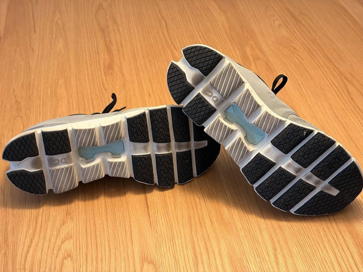 On Scarpe da uomo: ON Cloud X Herren EU45 – Usato da Seengen venduto da ramooon 3