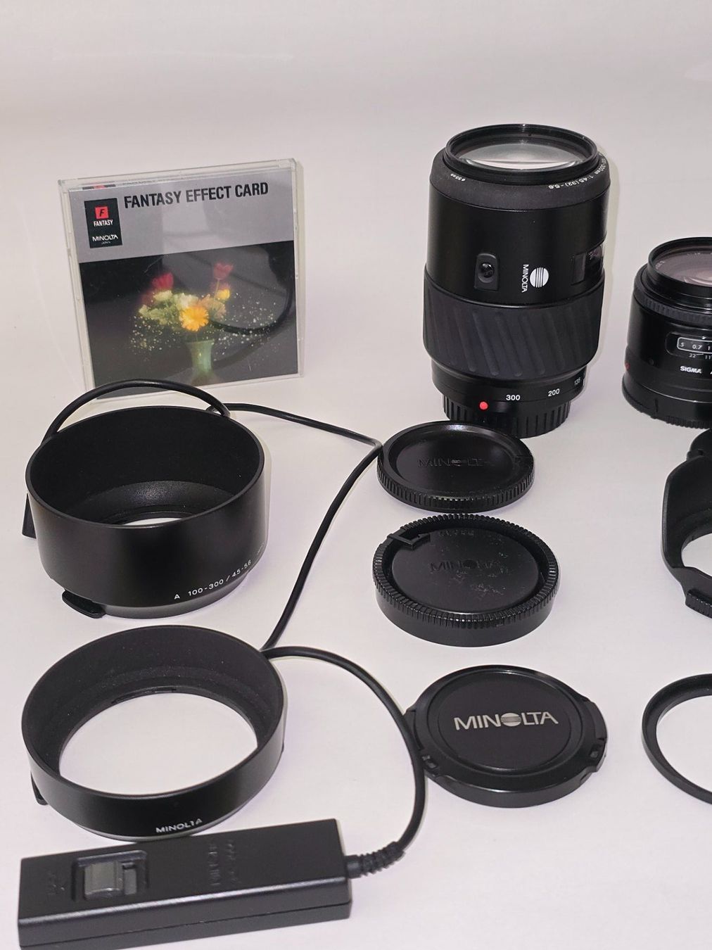 Minolta Obiettivi: Minolta/Sony A-Mount Set: 2 Objektive + Blitz – Usato da Dietlikon venduto da sop_qr7v 1