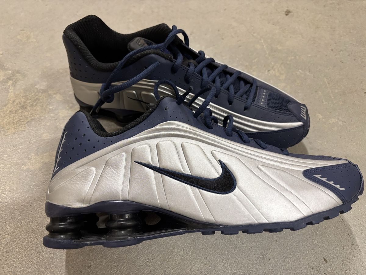 Nike Scarpe da uomo: Nike Shox R4 47 neuves  – Nuovo (secondo la descrizione) da Cossonay-Ville venduto da air_79rs
