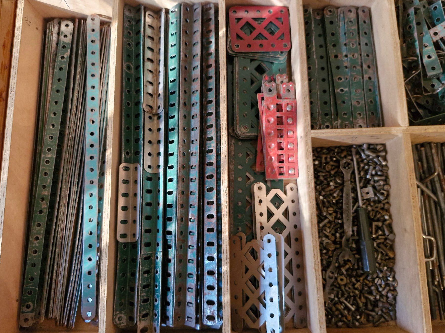 Meccano Kit di costruzioni: Meccano Baukästen – Usato da Bern venduto da Walter47bern 5
