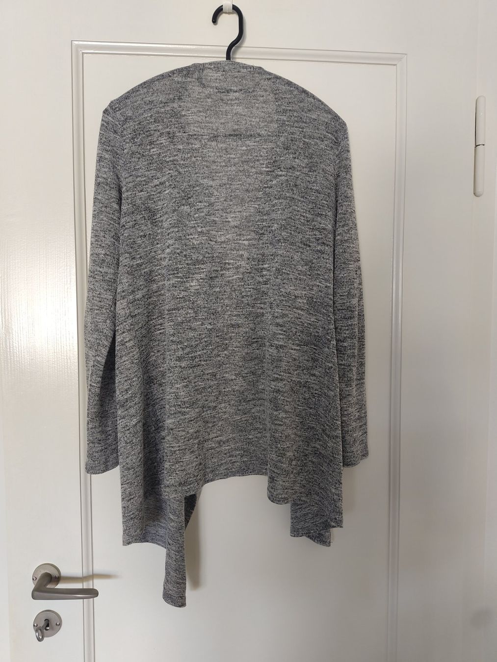 Only Vestes: Cardigan – D'occasion à Bern par Linii 2