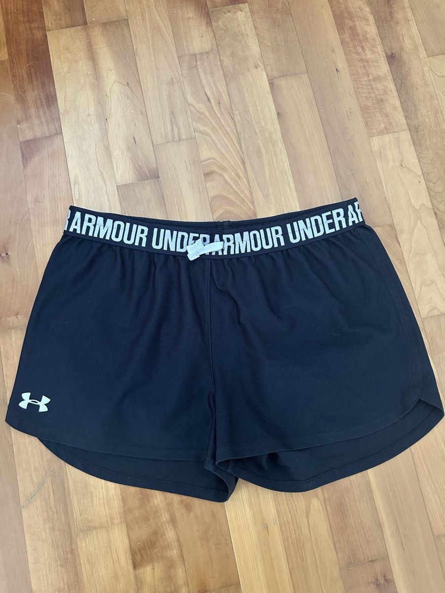 Under Armour Pantaloni: Under Armour Sporthose – Usato da Romanshorn venduto da ila_2nzf