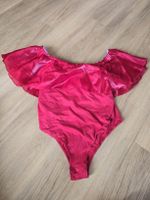 Neuer, roter Body mit Volants für Schwangere, Grösse S (36)