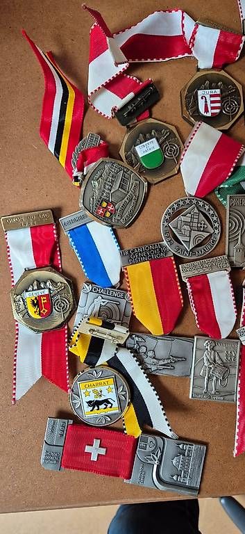Medaglie: A vendre médailles tir – Usato da Bex venduto da peter.fracheboud 1
