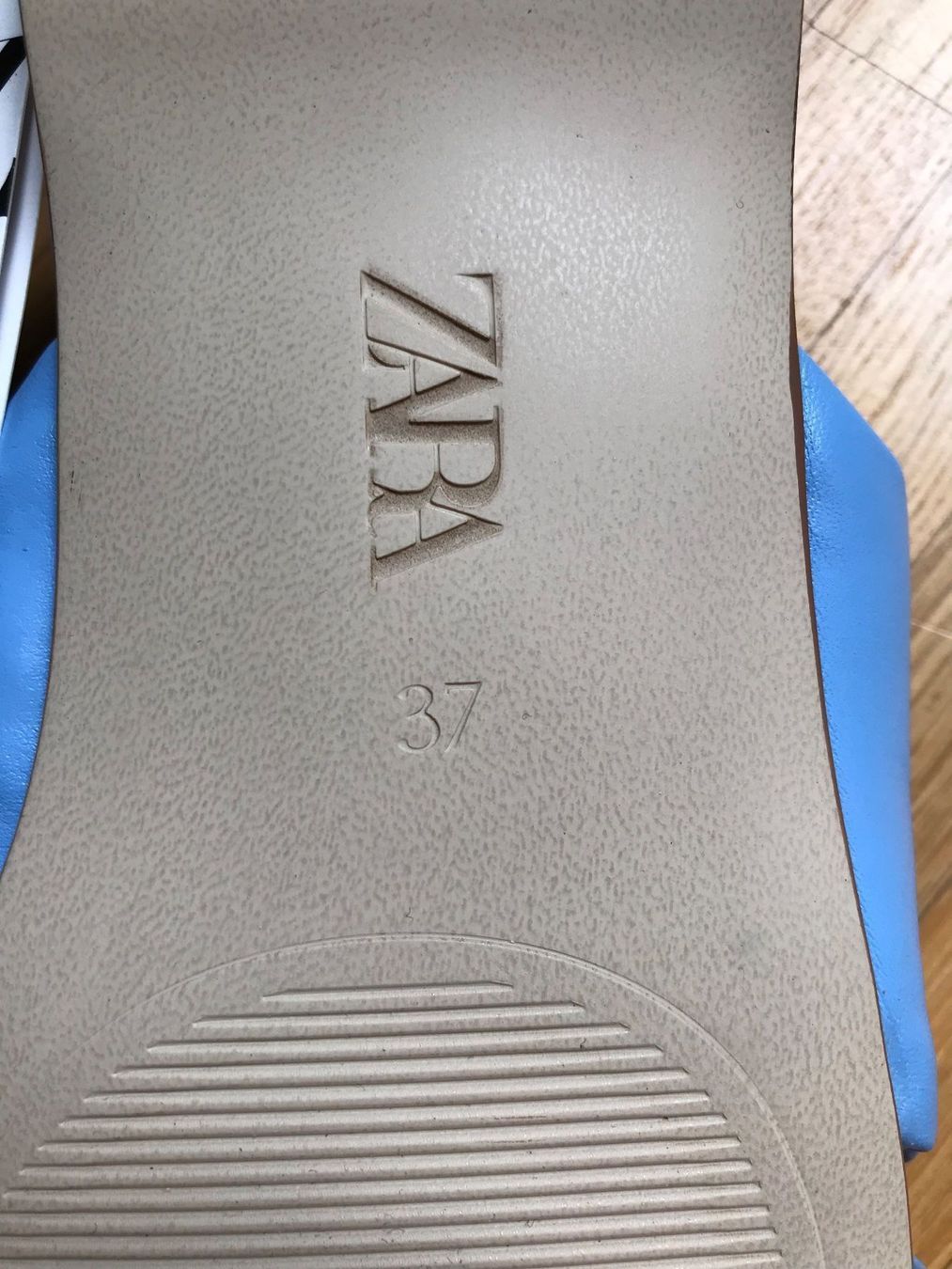 Zara Scarpe da donna: Zara Leder Schuhe 37 NEU – Nuovo e nell'imballaggio originale da Dübendorf venduto da Mangia14 2