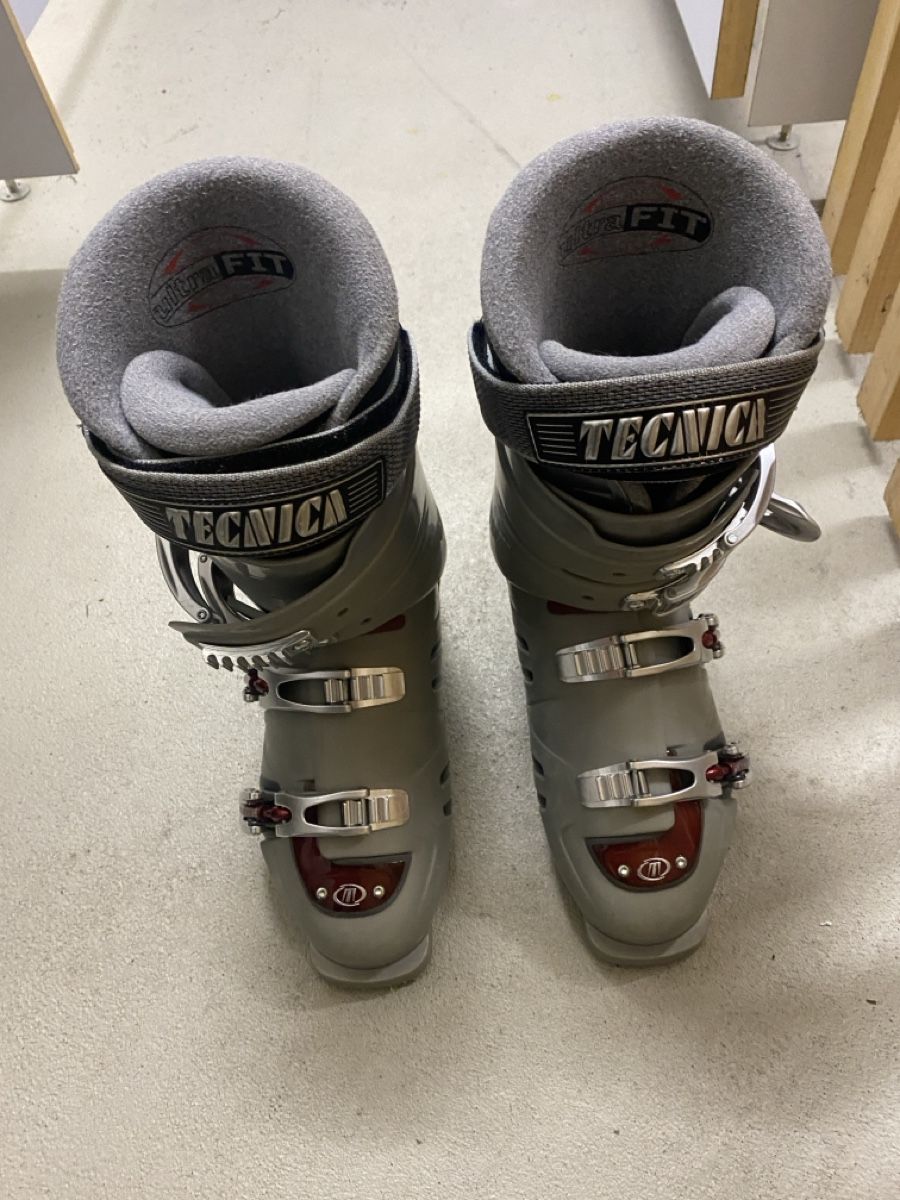 Tecnica Scarpe da uomo: Tecnica Skischuhe, Grösse 39 – Usato da Hünenberg venduto da cor_pm2s 1