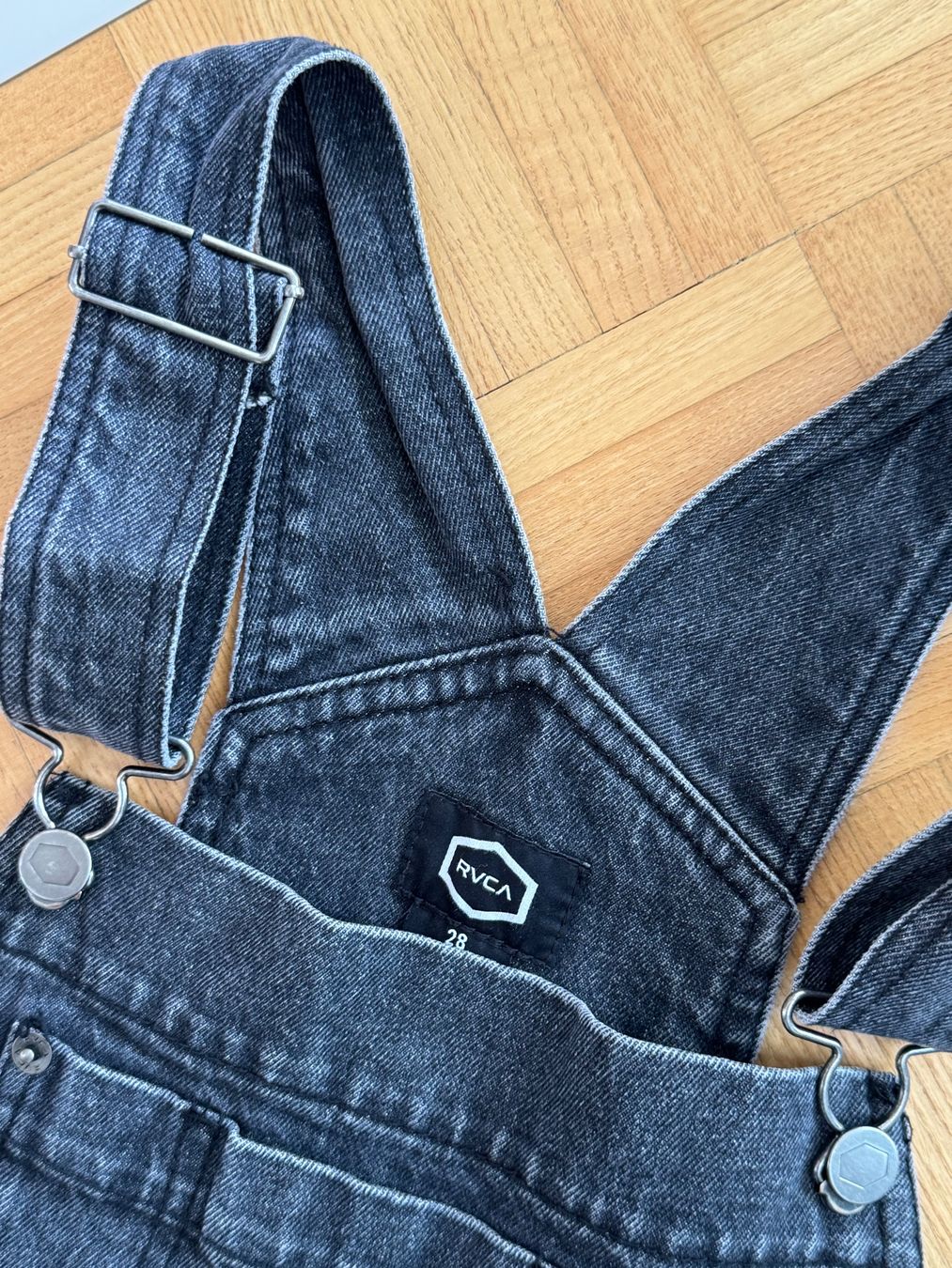 Jeans: Jeans Latzhose von RVCA Gr. 28 – Gebraucht aus Thun von Iriska77 7